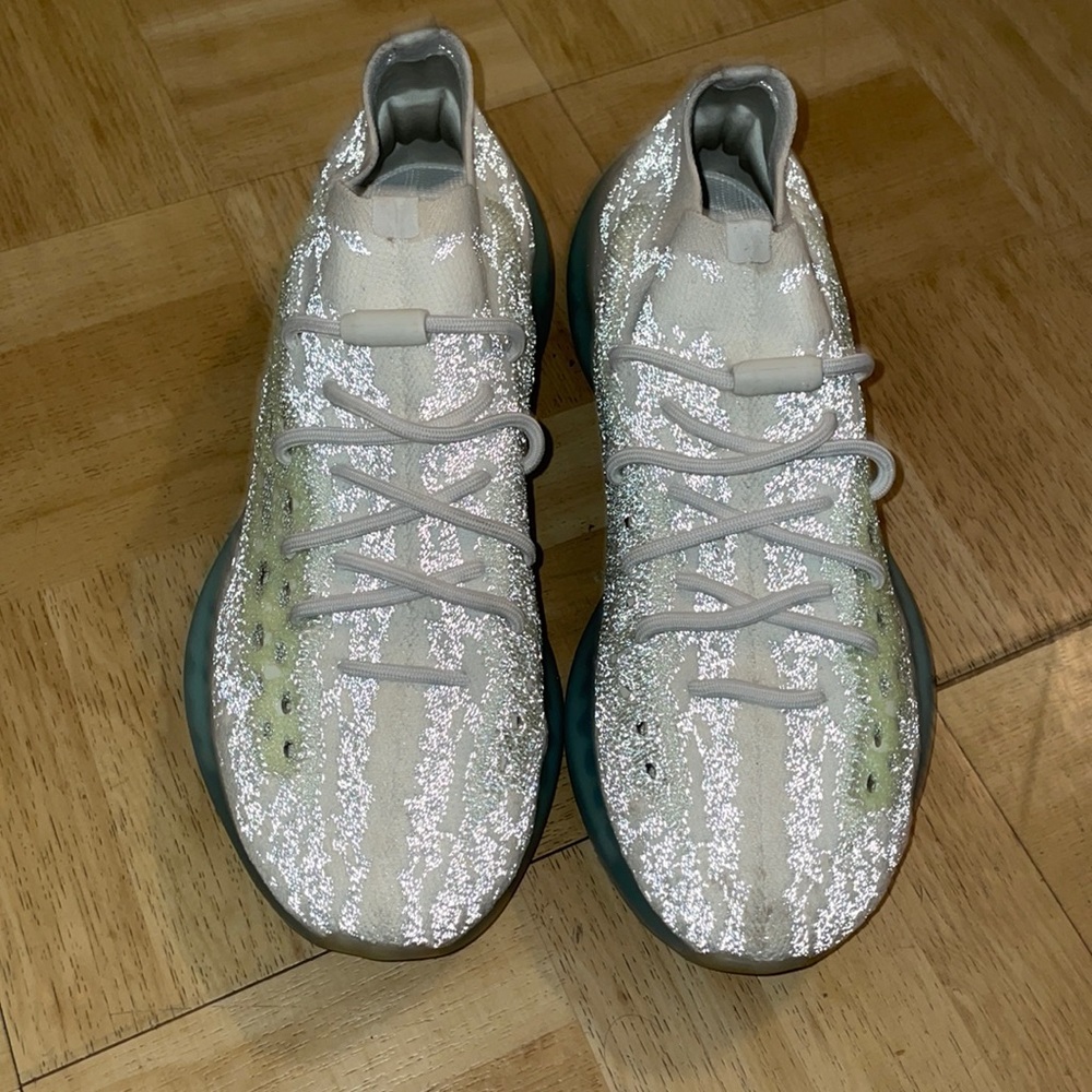 Yeezy 380 “Alien”